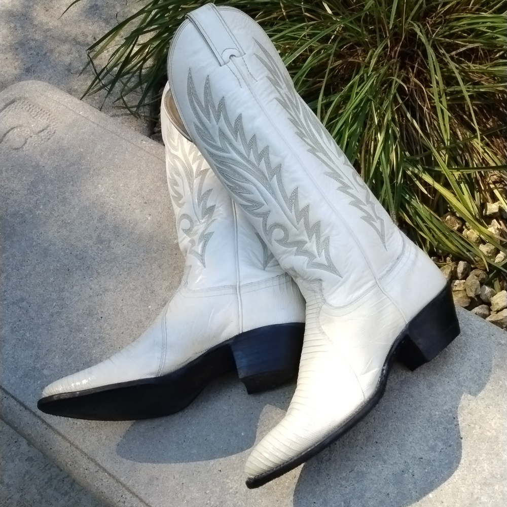 Justin Boots White Leather Cowboy Heeled Boots. Snakeskin - Picture 8 of 12